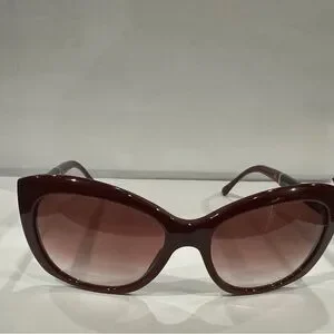 Burberry | Accessories | Burberry Red Oversized Square  display picture 2